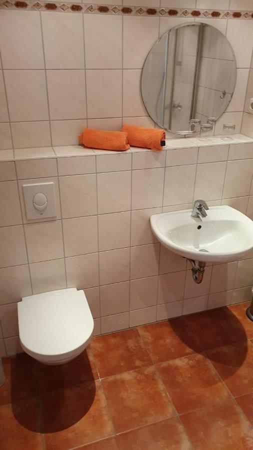 Dazwischen Uebernachten Hotel Kammerforst Ngoại thất bức ảnh